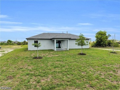 Brand new construction in a growing NW Cape Coral neighborhood! - photo 3