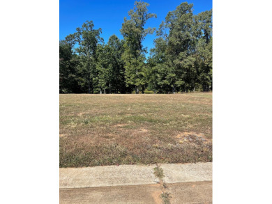  Lot For Sale in Huntingdon Tennessee