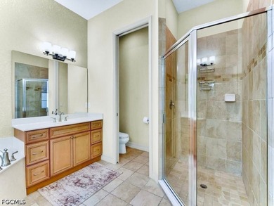 Welcome to this METICULOUSLY maintained (2007) Built over 2,100 - photo 10
