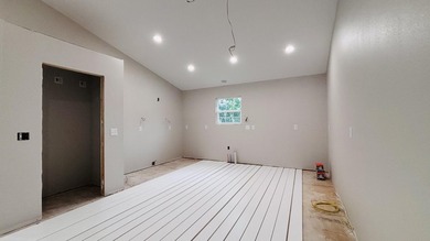 HOME=Stunning new construction in the heart of Hollister! - photo 2