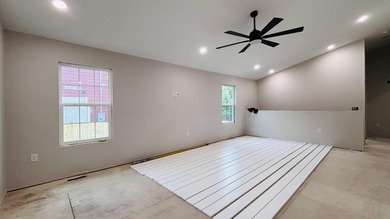 HOME=Stunning new construction in the heart of Hollister! - photo 8