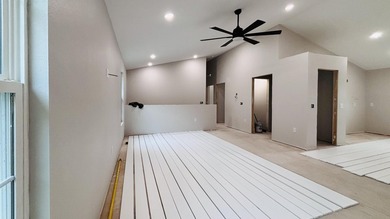 HOME=Stunning new construction in the heart of Hollister! - photo 9