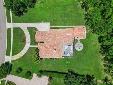 Welcome to this exceptional luxury residence in the guard-gated - photo 3