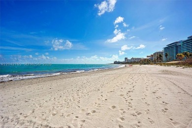 Rarely available Direct Oceanfront 2 bedroom / 2 bath slope unit - photo 15