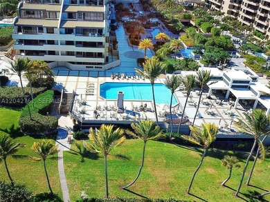 Rarely available Direct Oceanfront 2 bedroom / 2 bath slope unit - photo 16