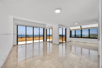 Rarely available Direct Oceanfront 2 bedroom / 2 bath slope unit - photo 19