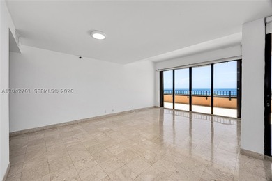 Rarely available Direct Oceanfront 2 bedroom / 2 bath slope unit - photo 21