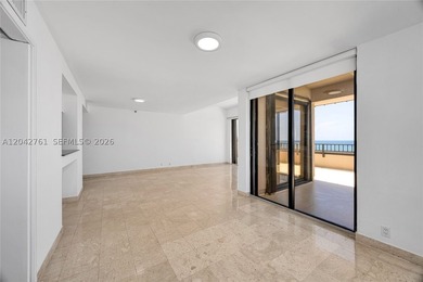 Rarely available Direct Oceanfront 2 bedroom / 2 bath slope unit - photo 24