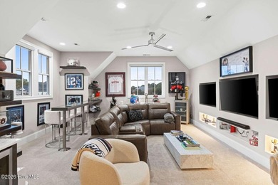 NEW | WATER-ACCENTUATED | MOVE-IN-READY An extraordinary coastal - photo 25