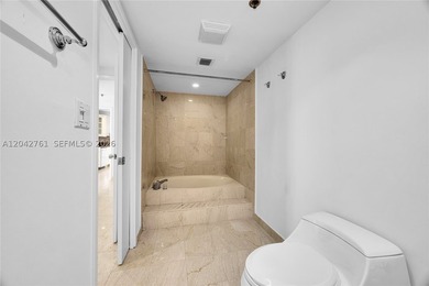 Rarely available Direct Oceanfront 2 bedroom / 2 bath slope unit - photo 33