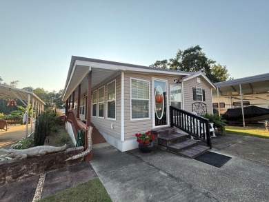 Lake Home For Sale in Georgetown, Georgia