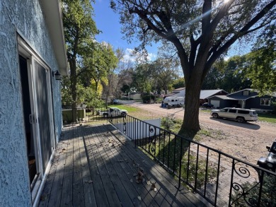 Updated two-level home with awesome indoor-outdoor flow! SOLD - photo 25