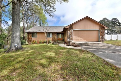 Lake Eufaula / Walter F George Reservoir Home For Sale in Eufaula Alabama