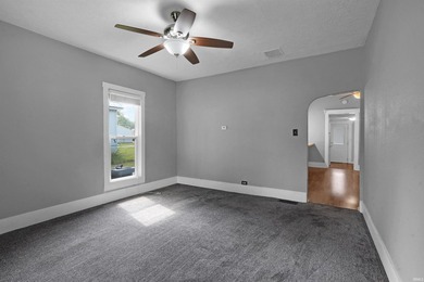 Welcome to this charming 3-bedroom, 2-bath home with a spacious - photo 5