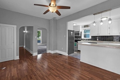 Welcome to this charming 3-bedroom, 2-bath home with a spacious - photo 7