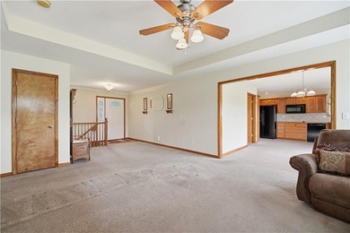 Welcome to this meticulously maintained, one-owner Ranch home in - photo 6