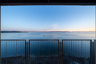 THE SEASTRAND, Waterfront Luxury in Dundarave Village Experience - photo 30