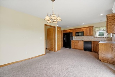 Welcome to this meticulously maintained, one-owner Ranch home in - photo 10