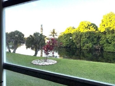 Beautiful tranquil setting on a winding lake overlooking the - photo 1