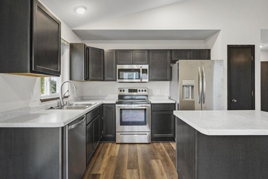 Additional listing photo 4