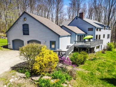 Spacious 3-4 BR, 2 bath home on a beautiful 4.35 acre lot w/ - Lake Home For Sale in Winthrop, Maine