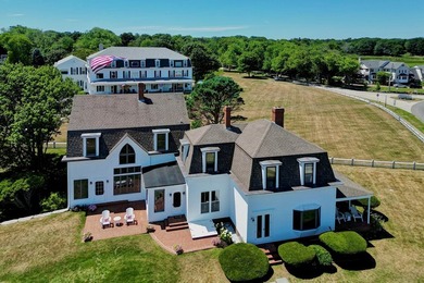 Commanding one of the most iconic oceanfront vantage points - photo 15