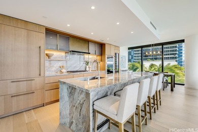 Rarely available 3-bedroom, 3-bathroom unit in the much-desired - photo 8