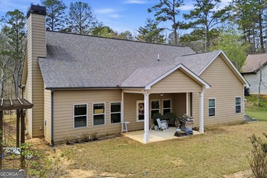 This true craftsman's style ranch located in the desirable lake - photo 24