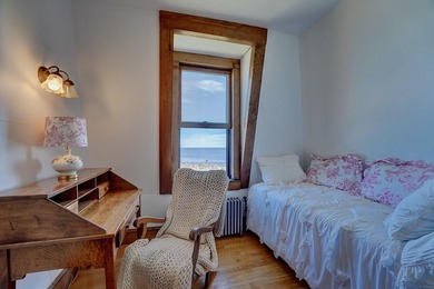 Commanding one of the most iconic oceanfront vantage points - photo 27