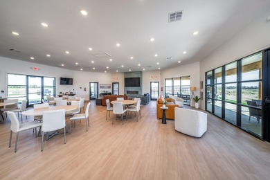 Seller will pay the first two years of HOA dues! This stunning - photo 34