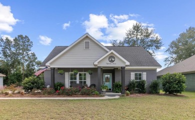 Lake Eufaula / Walter F George Reservoir Home For Sale in Eufaula Alabama