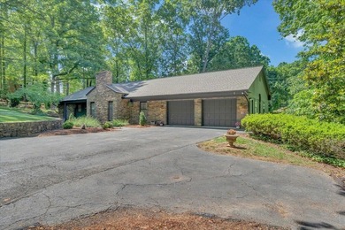 Welcome to this beautifully updated ranch home located in the - photo 5
