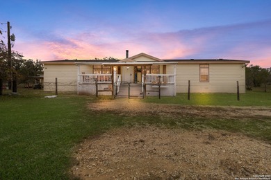 (private lake, pond, coastal) Home For Sale in Stockdale Texas