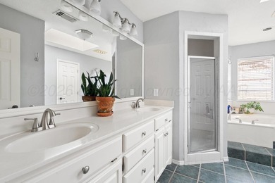 The heart of Hunsley Hills! This spacious 4-bedroom, 4-bath home - photo 18