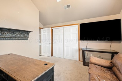 The heart of Hunsley Hills! This spacious 4-bedroom, 4-bath home - photo 21