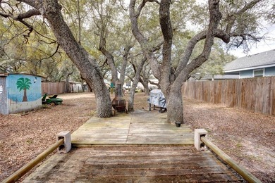 WELCOME! This cozy 2-bedroom, 1-bathroom home is a fantastic - photo 22