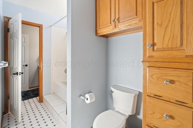 The heart of Hunsley Hills! This spacious 4-bedroom, 4-bath home - photo 23