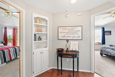 The heart of Hunsley Hills! This spacious 4-bedroom, 4-bath home - photo 24