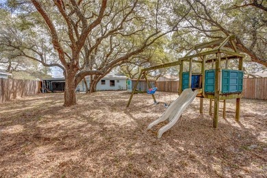 WELCOME! This cozy 2-bedroom, 1-bathroom home is a fantastic - photo 24