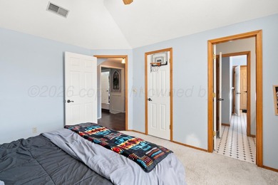The heart of Hunsley Hills! This spacious 4-bedroom, 4-bath home - photo 27
