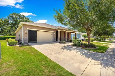 Under contract-accepting backup offers. Welcome to this popular - photo 2