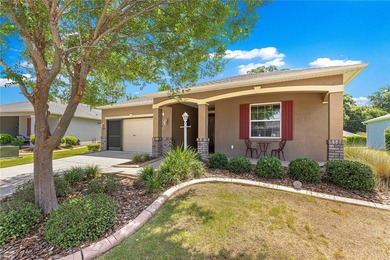 Under contract-accepting backup offers. Welcome to this popular - photo 4