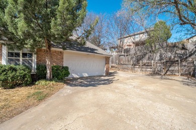 The heart of Hunsley Hills! This spacious 4-bedroom, 4-bath home - photo 37