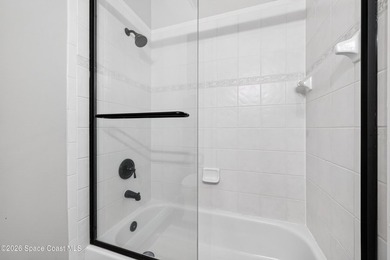 You just found your new home!! This Executive Style 5 bedroom, 3 - photo 43