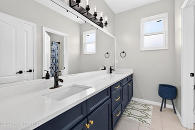 You just found your new home!! This Executive Style 5 bedroom, 3 - photo 47