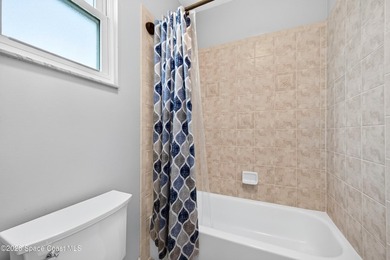 You just found your new home!! This Executive Style 5 bedroom, 3 - photo 48
