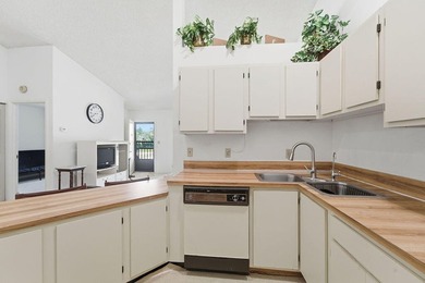 Welcome to Chasewood North in the heart of Jupiter! This - photo 9