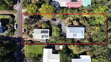 Rare opportunity to own a versatile two-home property in the - photo 2