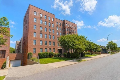 Spacious 1-bedroom, 1-bath co-op offering approximately 800 sq - photo 22