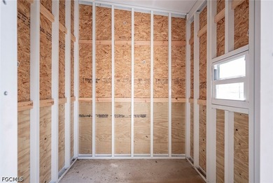 Welcome to this spacious 3-bedroom, 2-bath manufactured home - photo 27